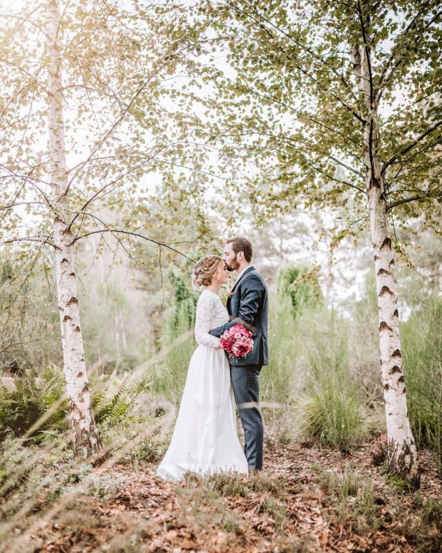 Old but gold! Wenn ich daran denke wie groß diese Bäume heute sind 🙈
.

#MwieMagic  #magicmomentsdortmund #dortmund #hochzeit  #hochzeitsfotograf #hochzeitsfotografie #hochzeitsbilder #hochzeitsshooting #bohohochzeit #hochzeitsinspiration  #weddingphotography #hochzeitswahn  #hochzeitsfotografdortmund